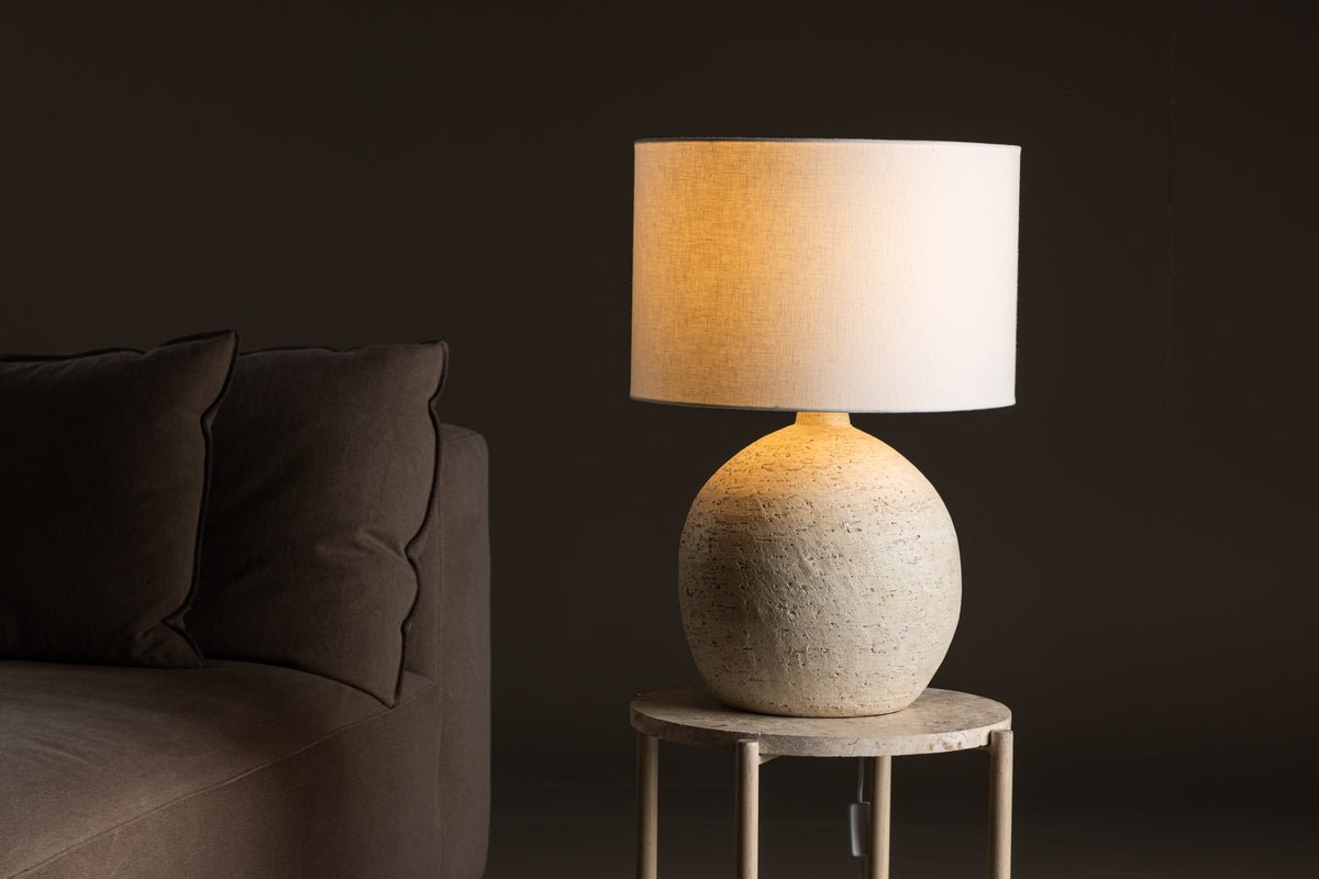 Tafellamp „Alvesta“ – Rustieke terracotta basis met witte jute lampenkap