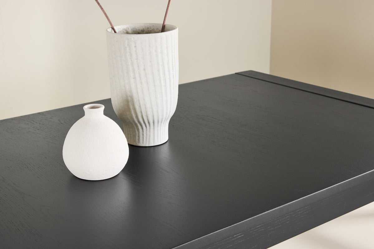 Eettafel Wainui - gemaakt van robuust eikenhout