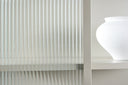 Kommode/Vitrine Lenora – Beige, Modern-Classy mit Retro-Akzent
