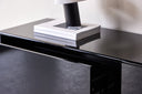 Designer TV-Lowboard Noirra – zwevend design in Zwart