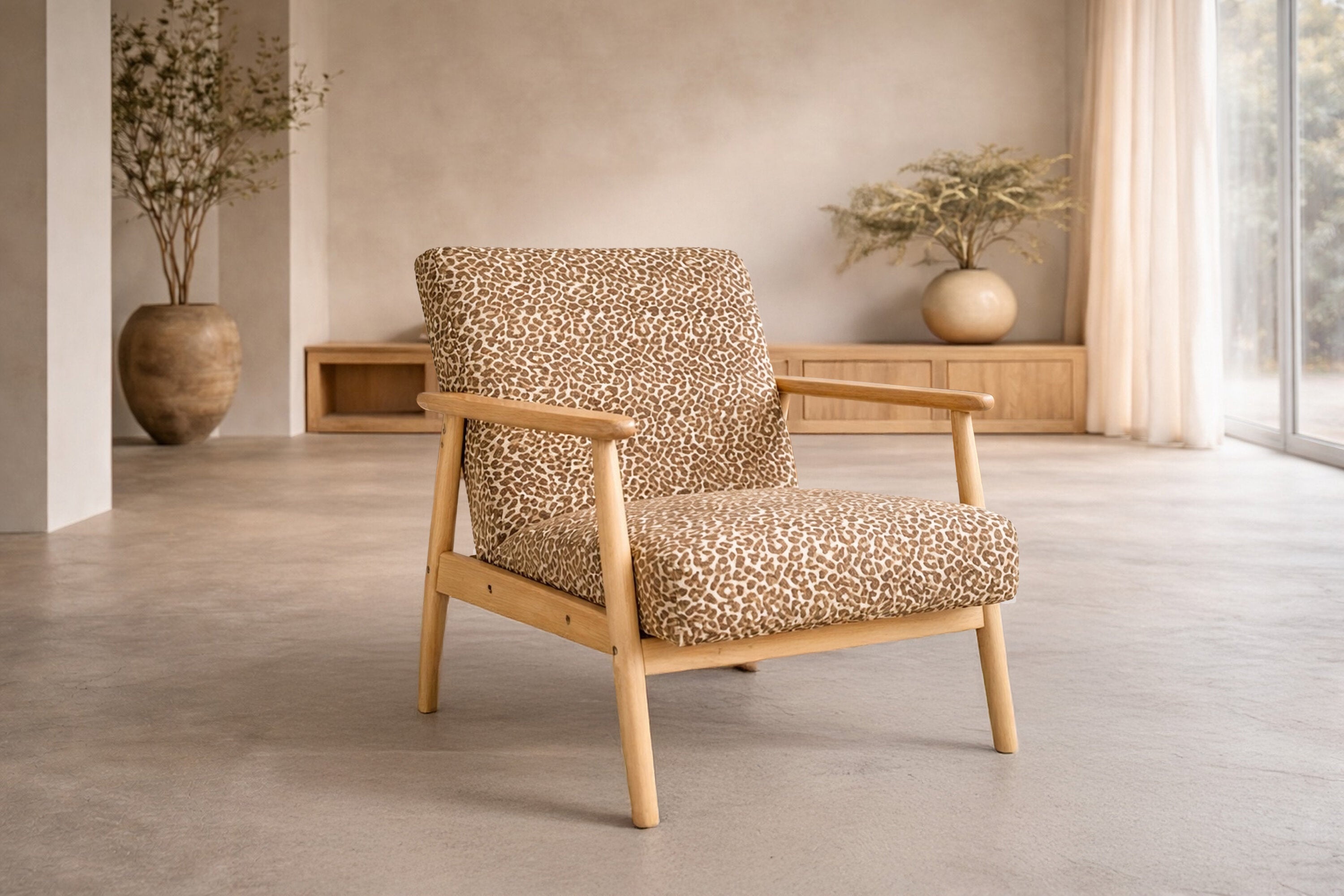 Fauteuil Lareen - van rubberhout met designbekleding