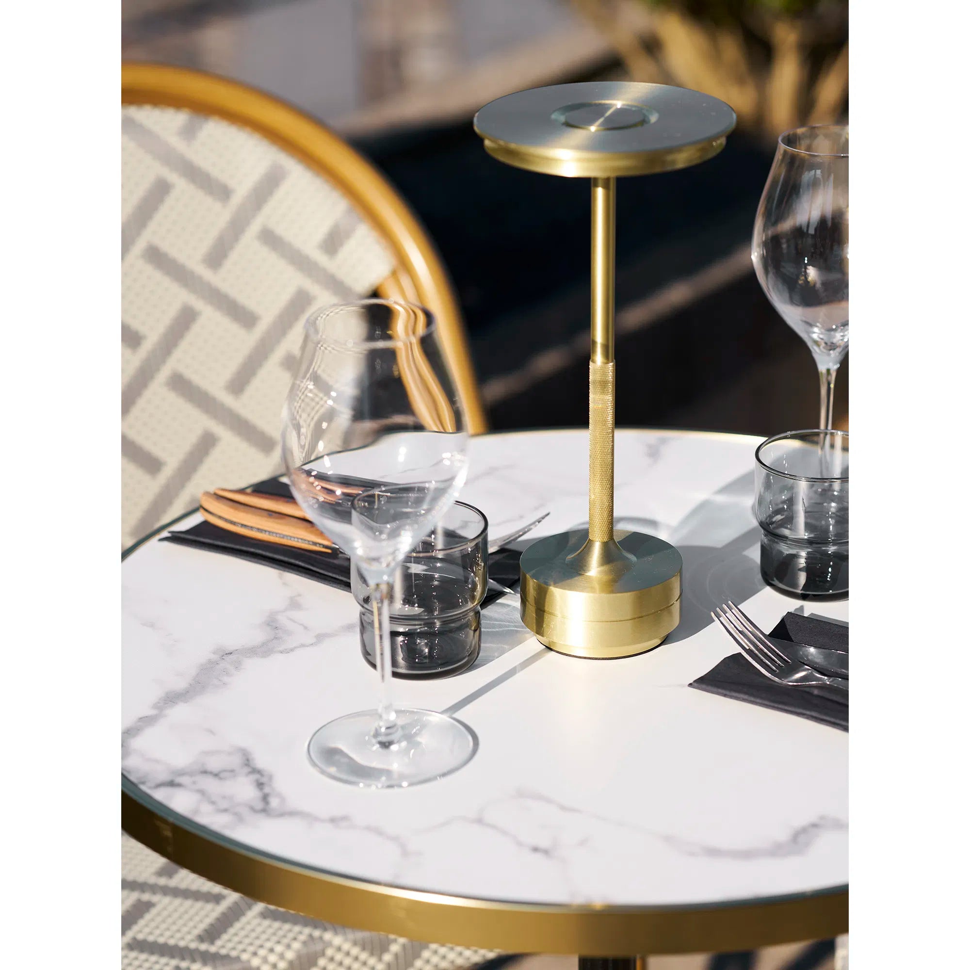 Lampe de table « Ardena » – Élégance en or, argent et noir
