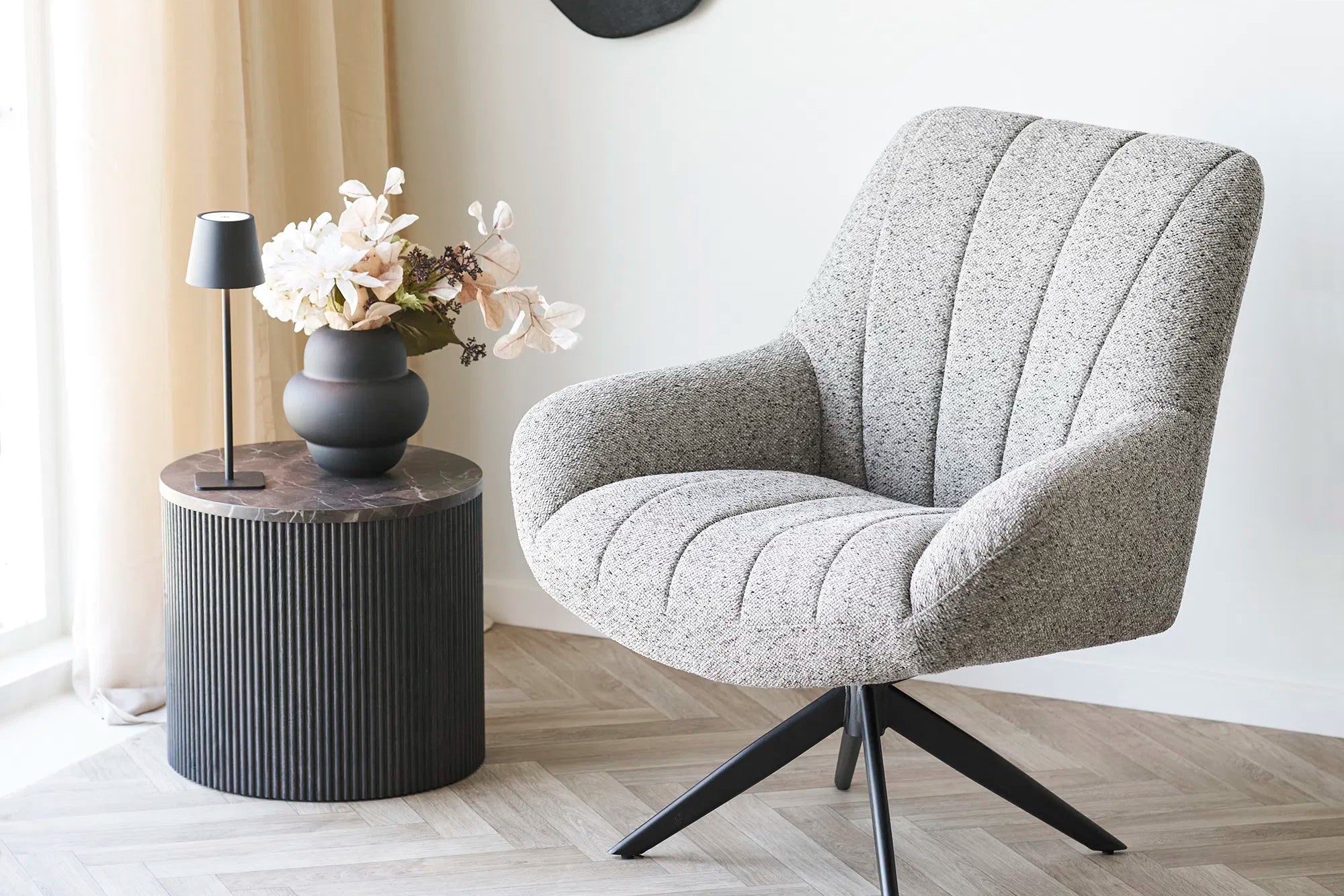 Lampe de table Varnien - éclairage d'accent élégant pour l'intérieur