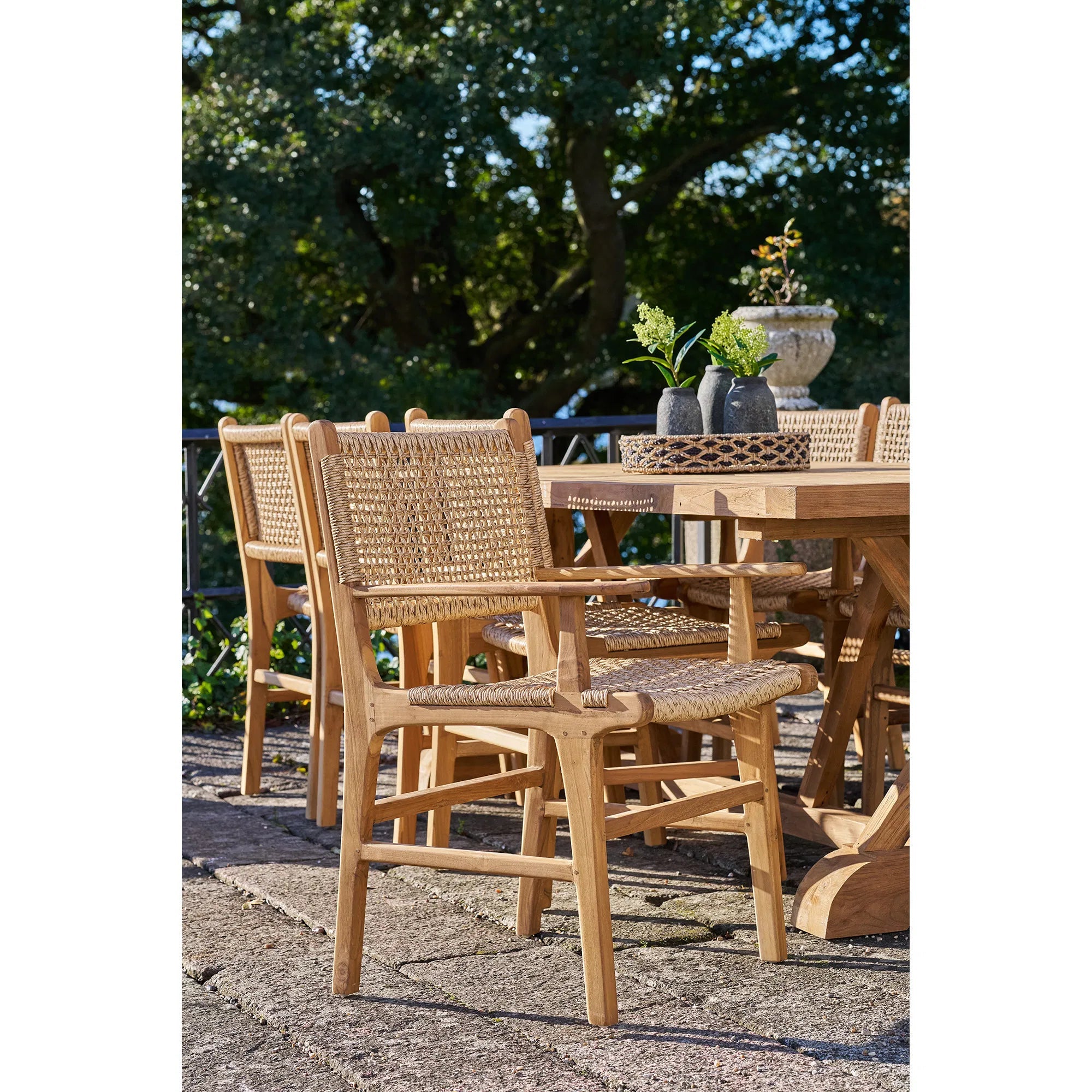Chaise de jardin Capri avec accoudoirs en bois de teck