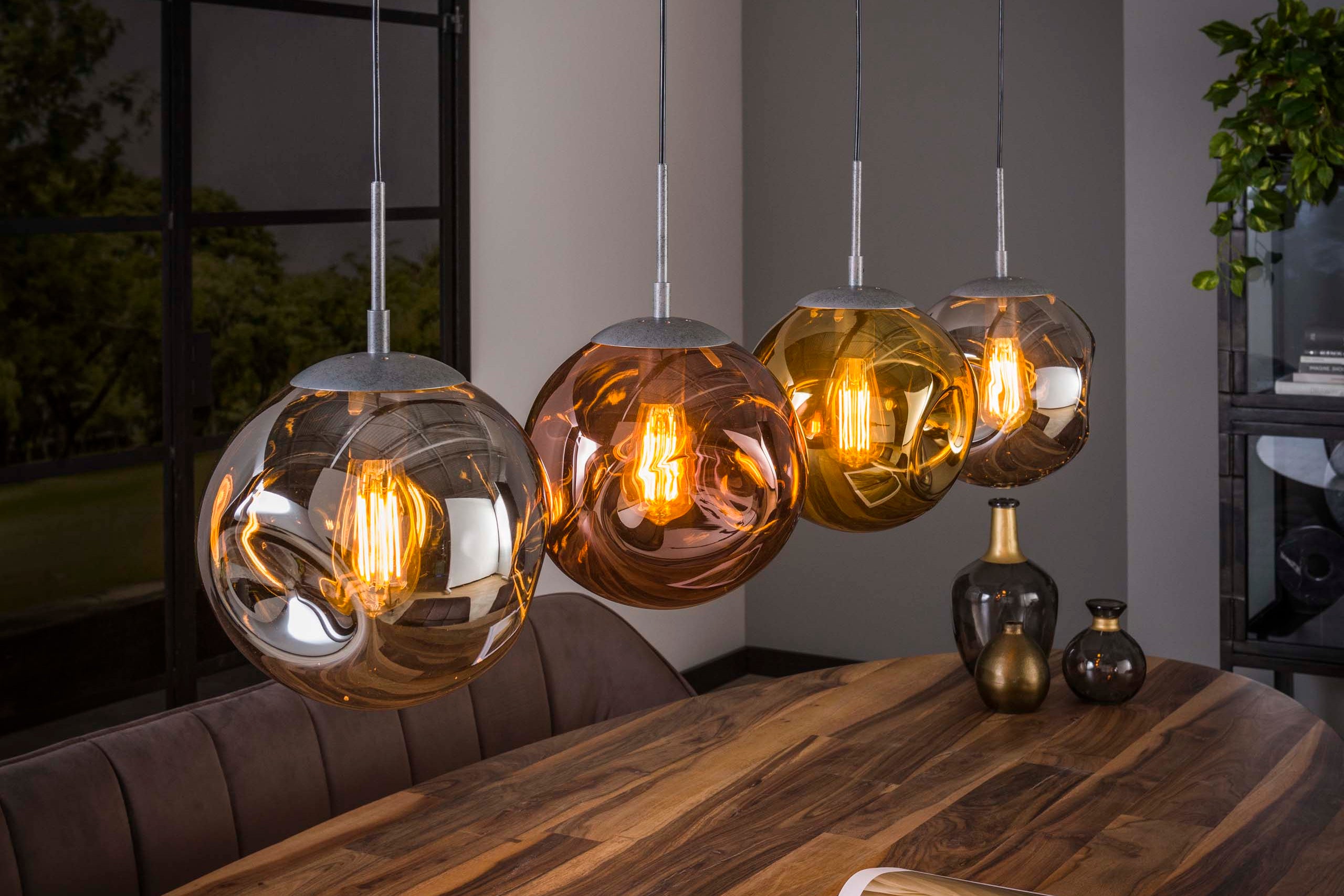 Pendelleuchte „Virelli“ – 4 Leuchten in der Metall-Farbkombination Gold, Kupfer und Chrom