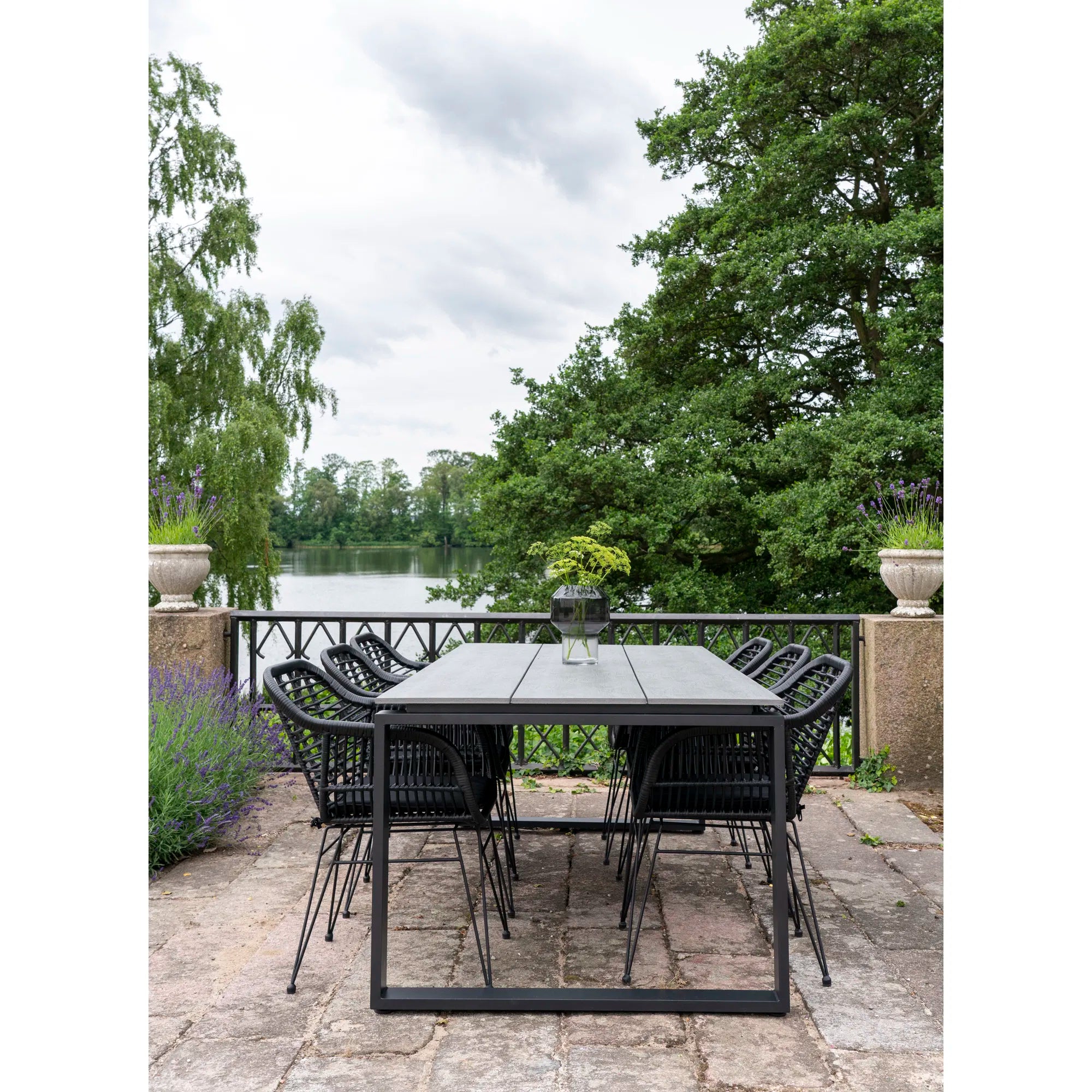 Table de jardin Emilio - 210×100 cm en Nonwood & Aluminium (Gris/Noir)