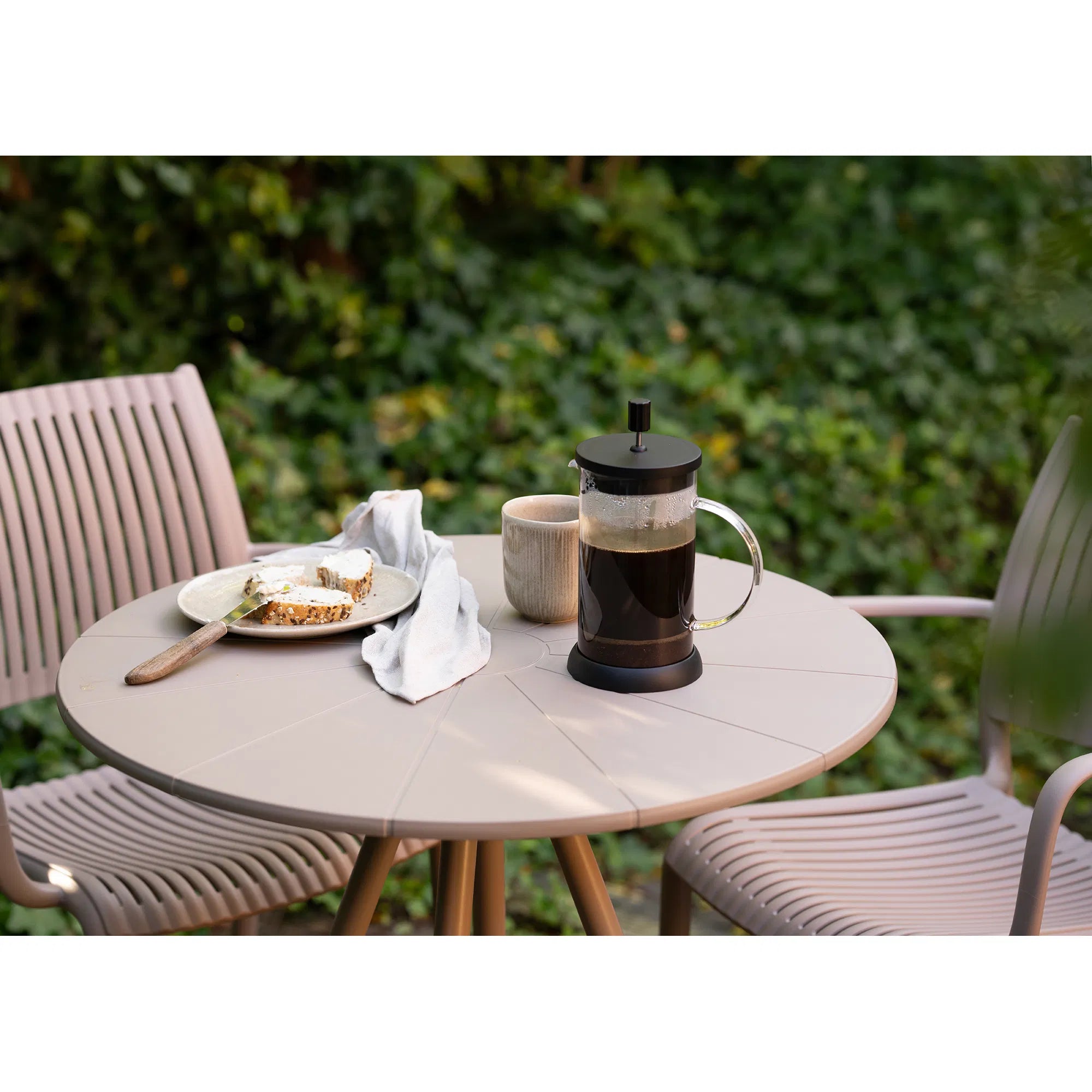 Table d'appoint de jardin Mavlina - en acier couleur Taupe