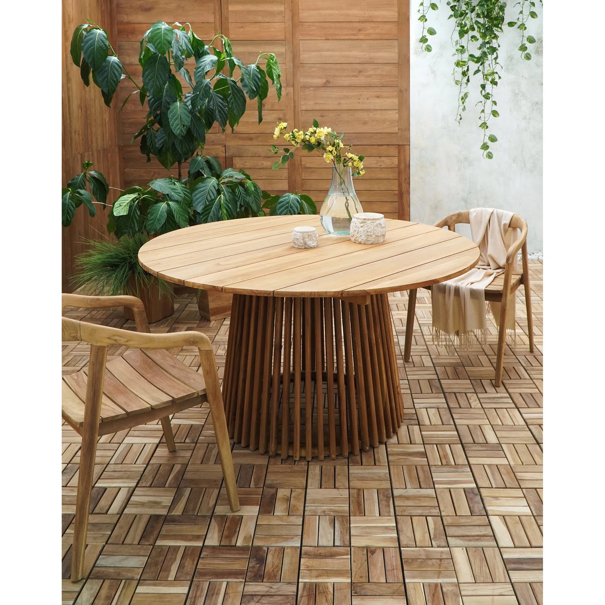Table de jardin Varese en teck ø120x75 cm