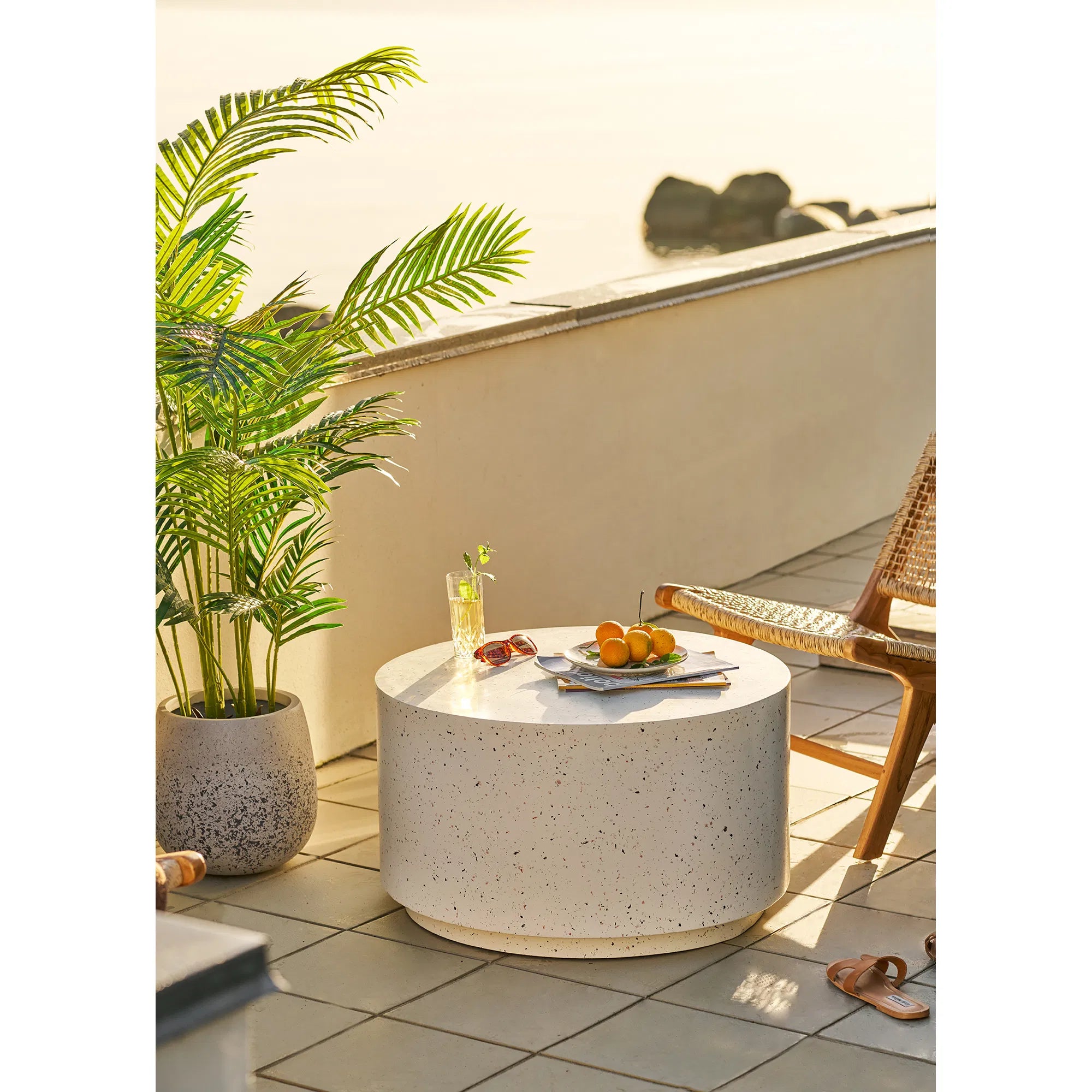 Garten Beistelltisch Velkara- Steinoptik Sand