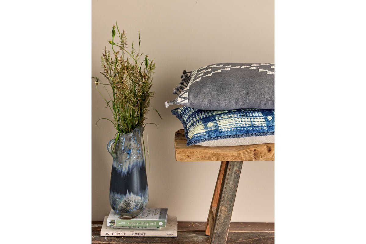 Vaas „Noira“ – Steengoed in Zwart