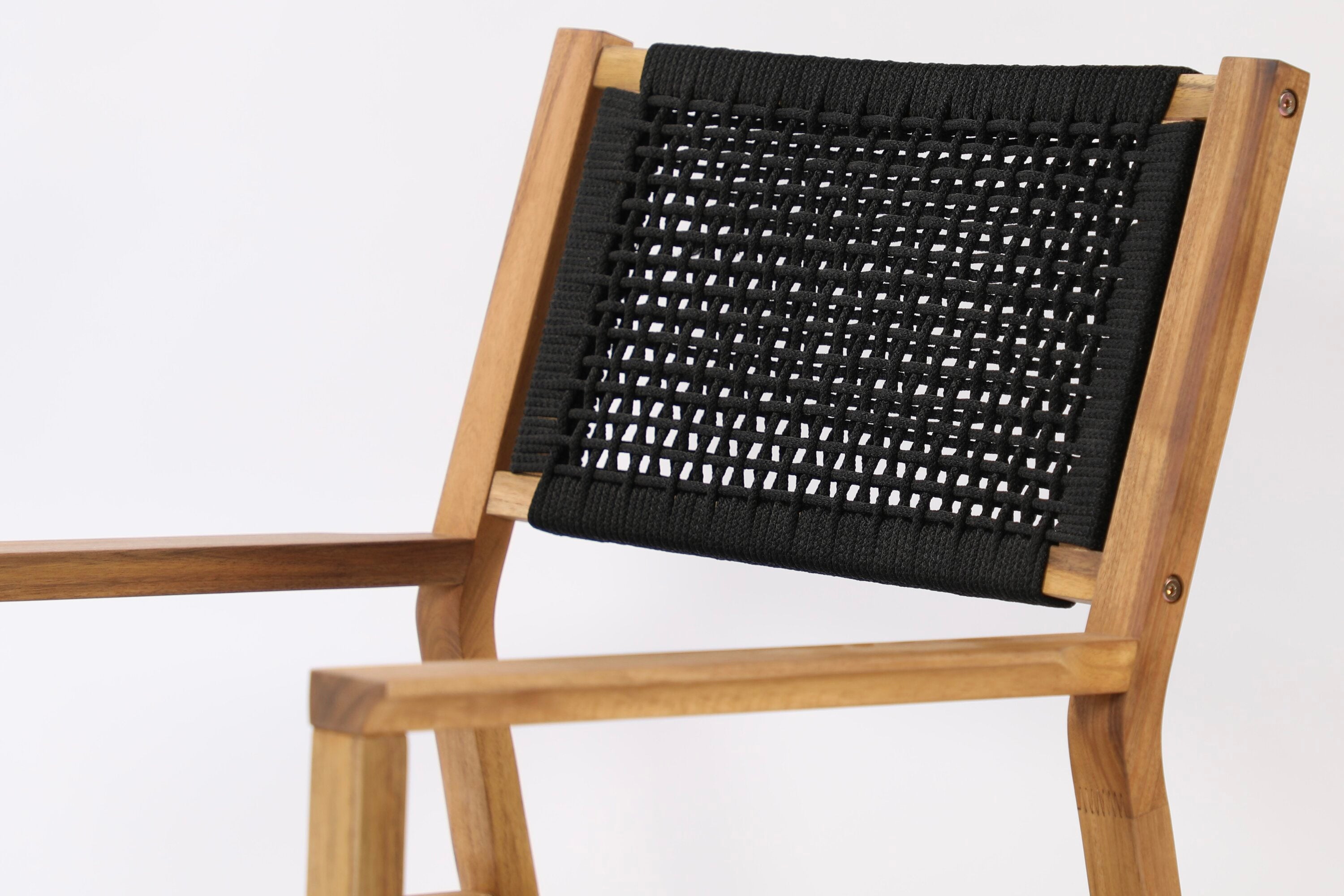 2-delige set tuinstoelen Mana - van acaciahout met zwarte zitting en rugleuning