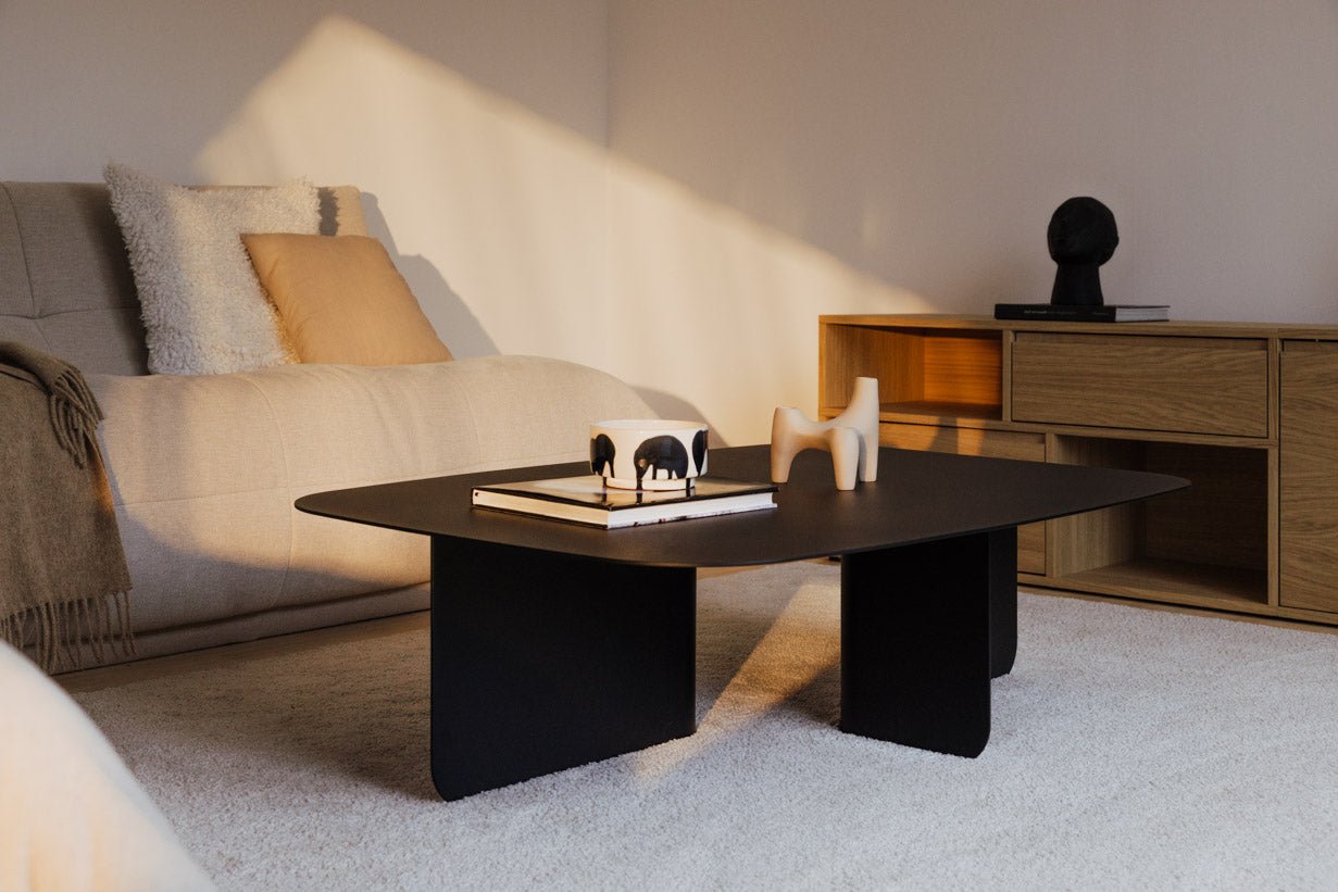 Table basse Livia – design Japandi en tôle thermolaquée