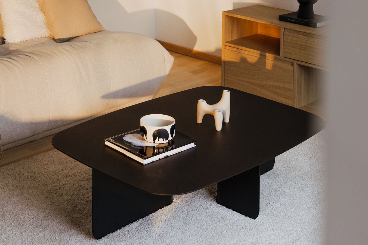 Table basse Livia – design Japandi en tôle thermolaquée