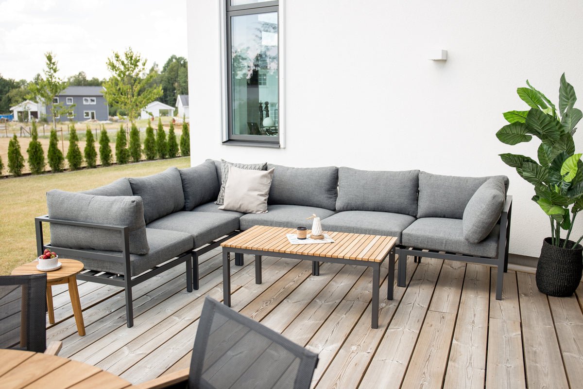Garten Couchtisch Alanu - ein Materialmix aus Aluminium und Teakholz