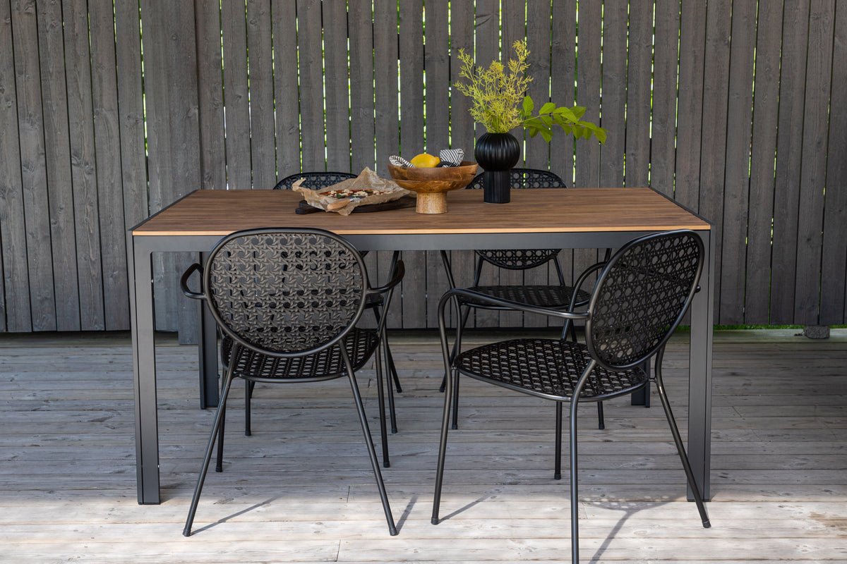 Gartentisch Tareen - eine harmonische Kombination aus Natürlichkeit und Stabilität