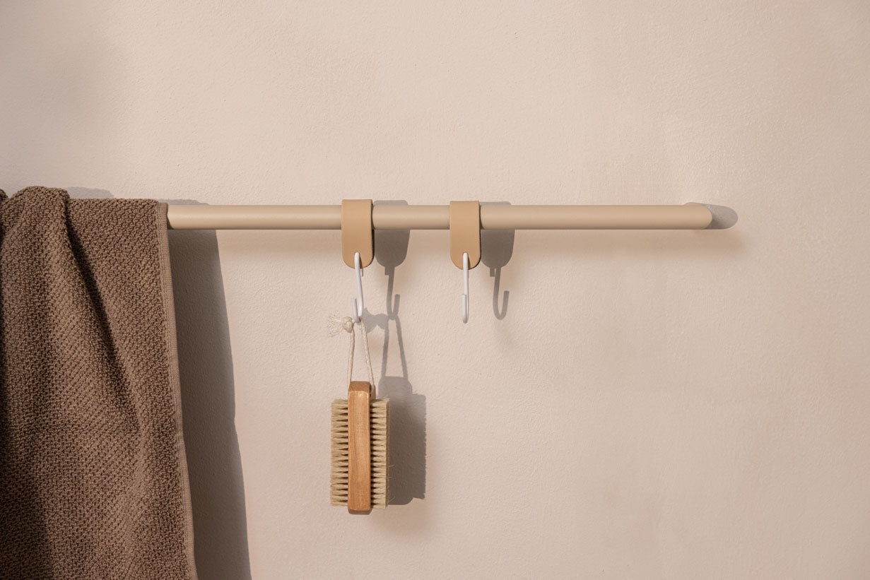 Handdoekhouder Vana – minimalistisch, rond of hoekig, drie breedtes