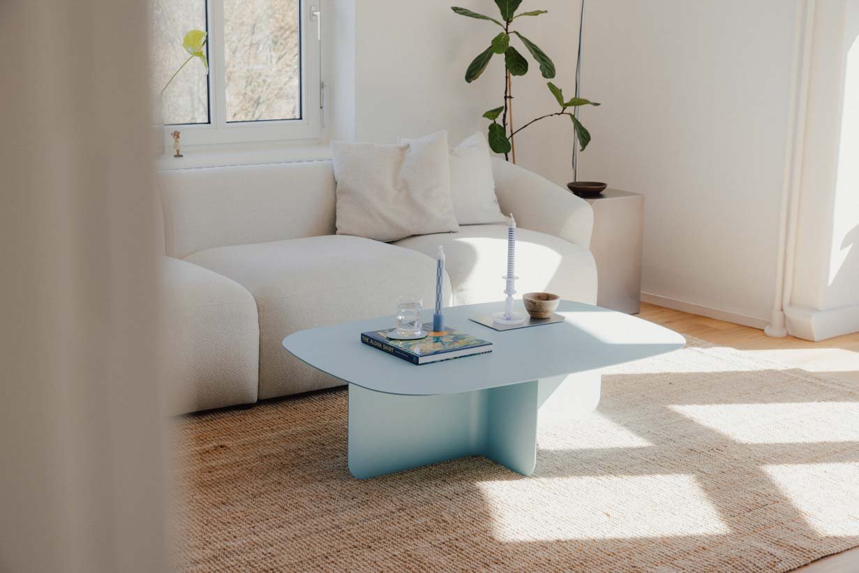 Table basse Livia – design Japandi en tôle thermolaquée