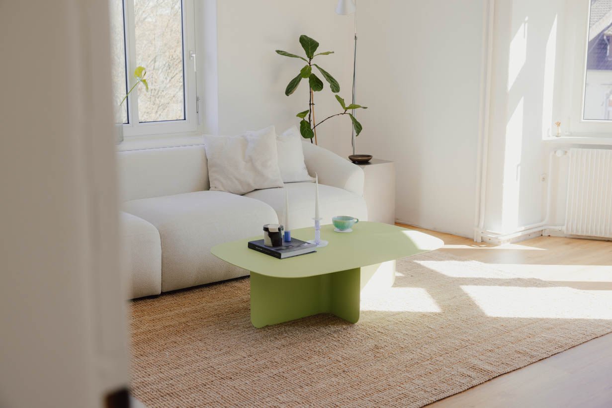 Table basse Livia – design Japandi en tôle thermolaquée