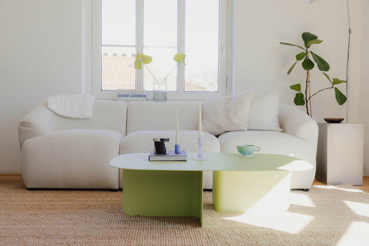 Table basse Livia – design Japandi en tôle thermolaquée