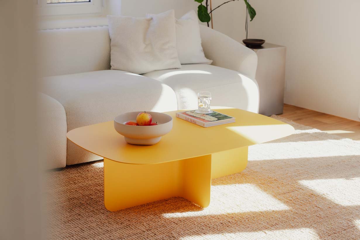 Table basse Livia – design Japandi en tôle thermolaquée