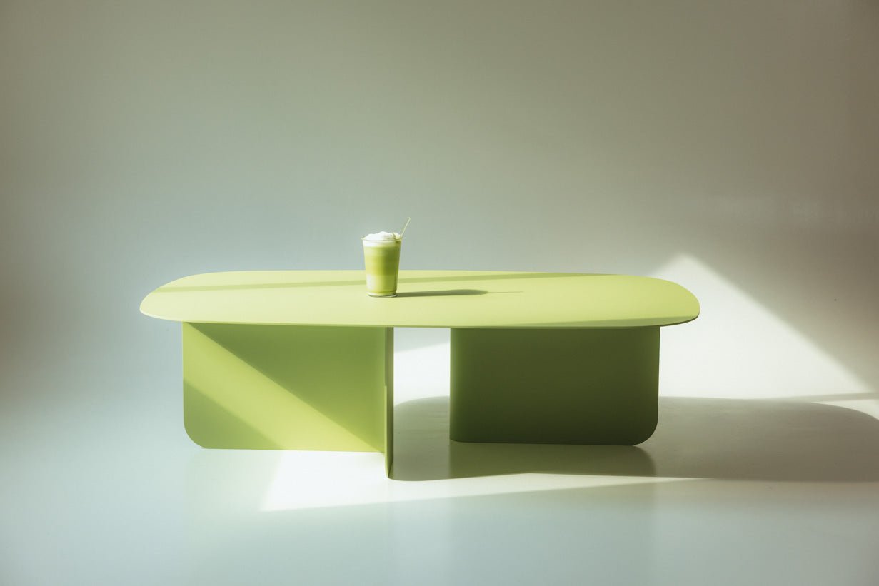 Table basse Livia – design Japandi en tôle thermolaquée