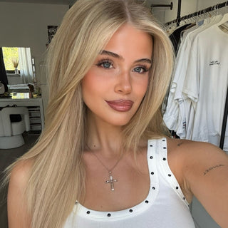 @melaniethrr