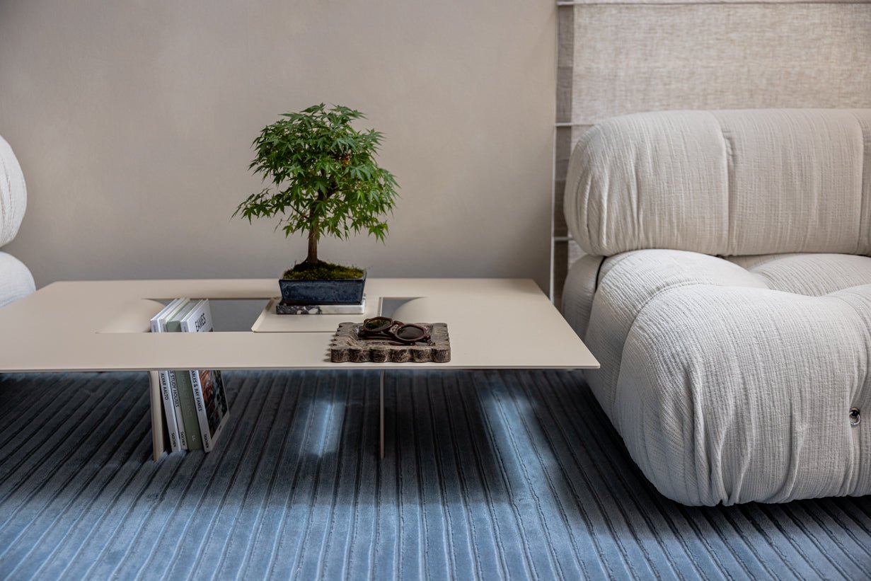 Salontafel Cut – Minimalistisch stalen ontwerp met creatieve opening