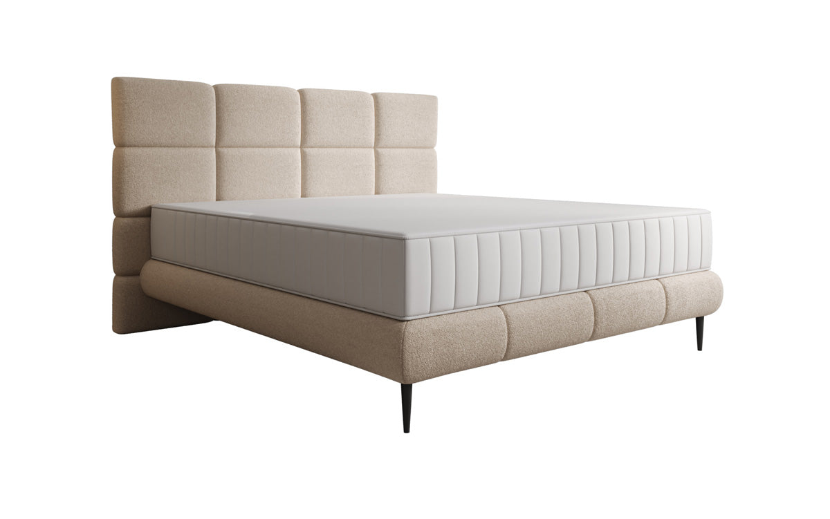 Boxspringbed Nessa met hoge poten in Teddystof Bouclé