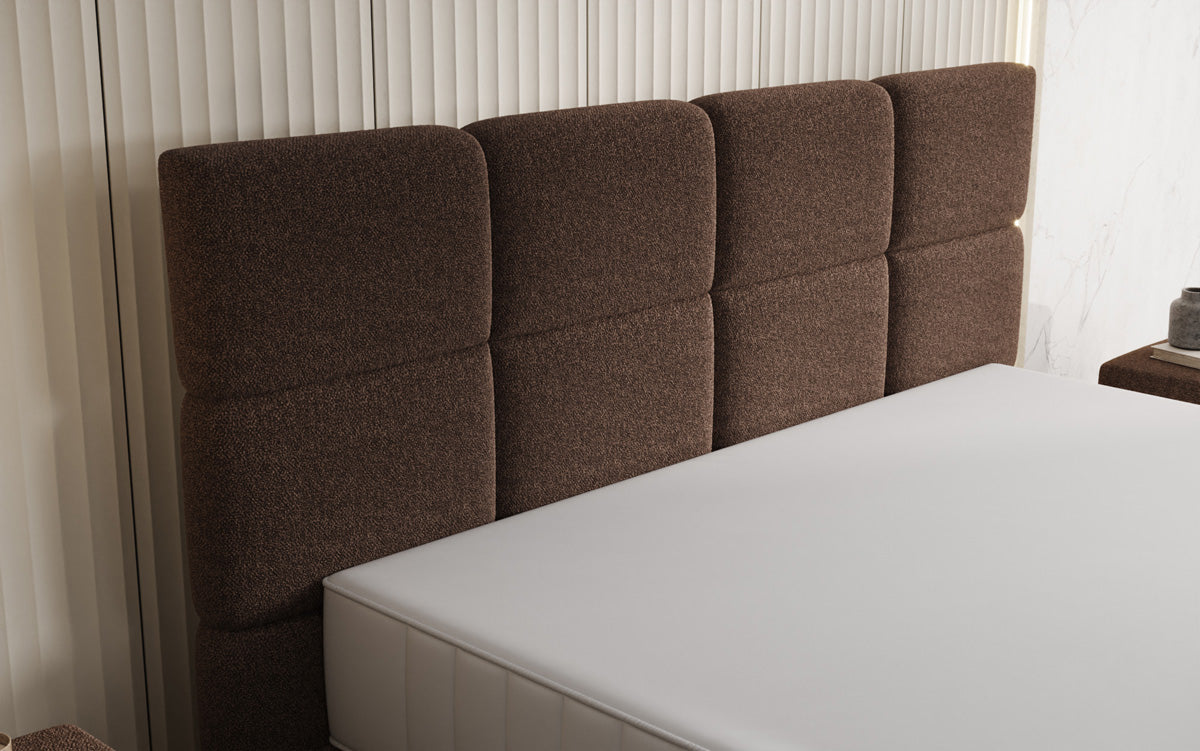 Boxspringbed Nessa met hoge poten in Teddystof Bouclé