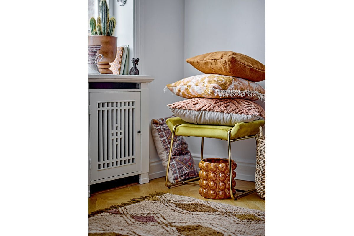 Pot de fleurs Avelin – Pot en grès surélevé en marron chaud