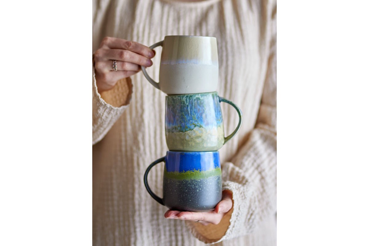 Ensemble de gobelets « Nerisa » – Faïence bleue (3 pièces)