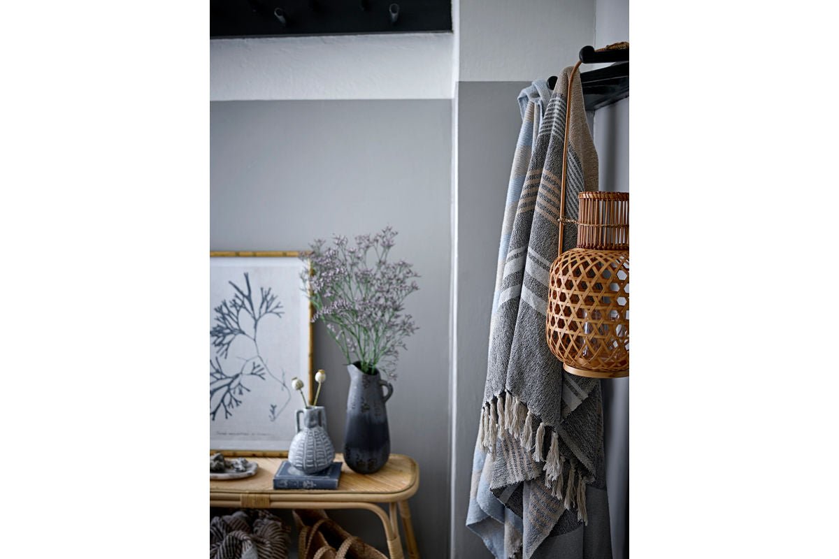 Vaas „Noira“ – Steengoed in Zwart