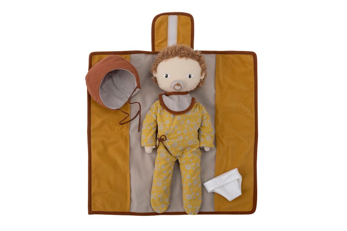 Puppe Alin - Spielset mit Wickelzubehör & Kuschelpuppe im Blumenoutfit