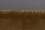 Sofa Talaro mit gerafftem Samtbezug