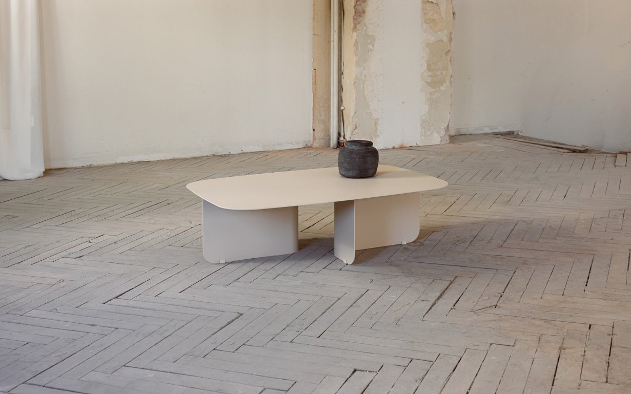 Table basse Livia – design Japandi en tôle thermolaquée
