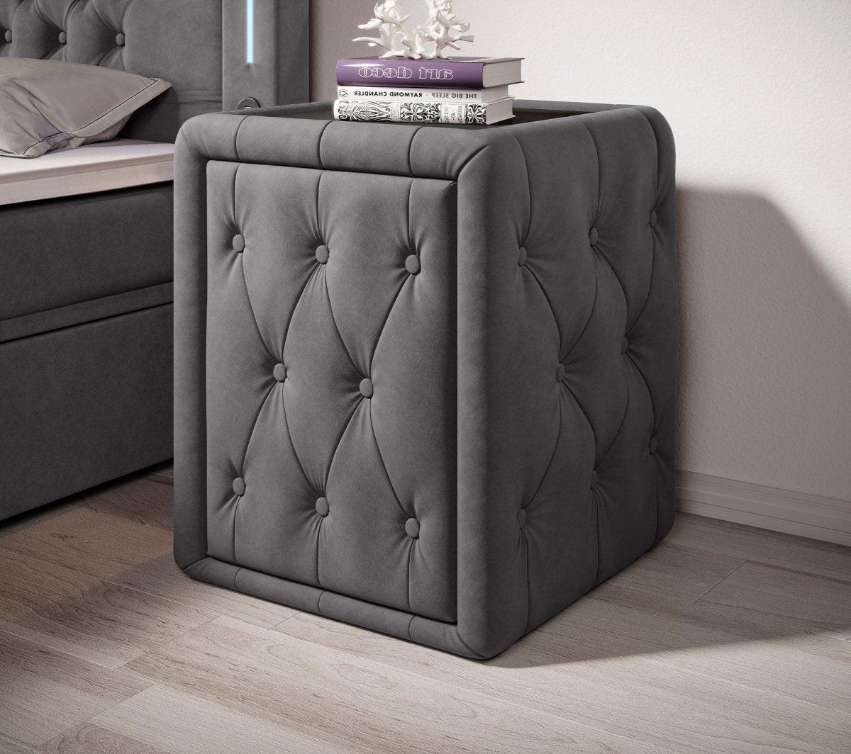 Designer Nachttisch Josy (Samt) - Luxusbetten24